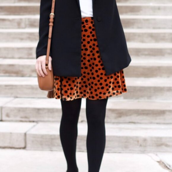 Madewell Dresses & Skirts - Madewell Velvet Circle Mini polka Dot Skirt, Size 6